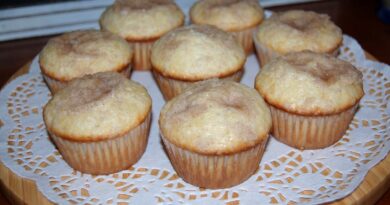 Olive Oil Muffins W/ Streudel Topping