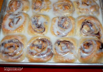 UBE Cinnamon Rolls W/ Glaze