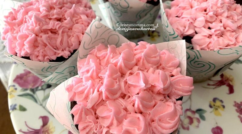 Chocolate “Hydrangea” Cupcakes