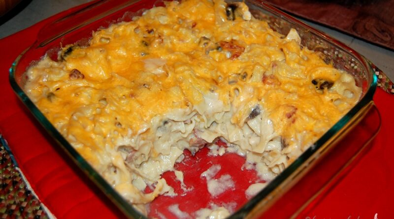 Bacon & Mushrooms Egg Noodles Casserole