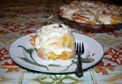 Pumpkin-Raisins Cinnamon Rolls With Cinnabon-Like Frosting